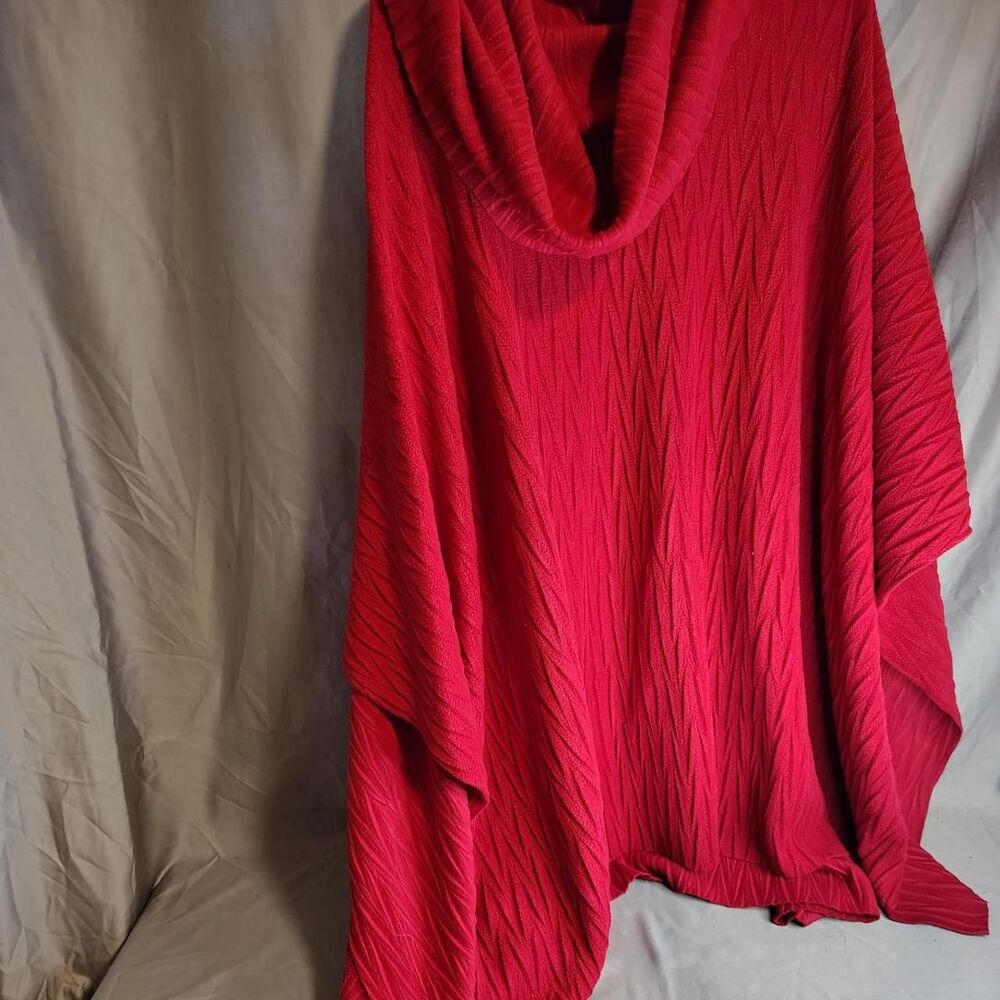 Lamoda Women's Flowy Loose Fit Warmth Red Top Bohemian Casual Shawl